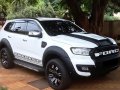 Selling White Ford Everest 2015 in Muntinlupa-1