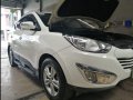 Selling White Hyundai Tucson 2012 in Malolos-6