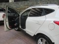 White Hyundai Tucson 2007 for sale in Manila-6