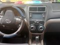 Sell 2016 Toyota Avanza in Manila-4