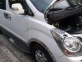 White Hyundai Starex 2013 for sale in Pasig-2