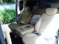 Selling Hyundai Starex 2009 in Makati-6