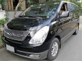 Selling Hyundai Starex 2009 in Makati-2
