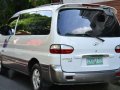 Selling White Hyundai Starex 2007 in Muntinlupa-4