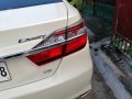 Sell Pearl White 2017 Toyota Camry in Bacoor-5
