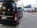 Toyota Hi Ace Super Grandia (2014) A/T-1
