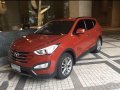 Selling Red Hyundai Santa Fe 2013 in Makati-2
