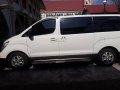 Selling White Hyundai Starex 2010 in Angeles-1