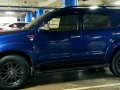 Sell Blue 2005 Toyota Fortuner in Pateros-1