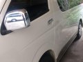 White Toyota Hiace 2015 for sale in Cebu City-1