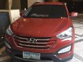 Selling Red Hyundai Santa Fe 2013 in Makati-3