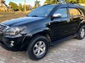 Selling Toyota Fortuner 2005 in Manila-4