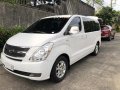 White Hyundai Grand starex 2012 for sale in Manila-3