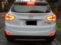 Sell White 2015 Hyundai Tucson in Manila-19
