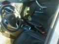 Silver Ford Fiesta 2013 for sale in Automatic-5