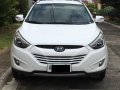 Sell White 2015 Hyundai Tucson in Manila-1