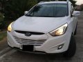 Sell White 2015 Hyundai Tucson in Manila-25