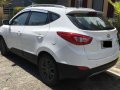 Sell White 2015 Hyundai Tucson in Manila-17