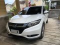 White Honda Hr-V 2015 for sale in Automatic-0