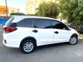 White Honda Mobilio 2016 for sale in Automatic-8