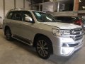 White Toyota Land Cruiser 2018 for sale in Manila-8