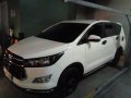 Selling White Toyota Innova 2018 in Bacoor-4