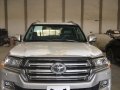 White Toyota Land Cruiser 2018 for sale in Manila-0