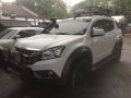 White Isuzu Mu-X 2015 for sale in Manual-5