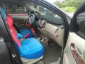 Selling Grey Toyota Innova 2015 in Manila-2