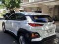White Hyundai KONA 2018 for sale in Automatic-5