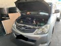 Silver Toyota Innova 2010 for sale in Quezon City-0