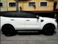 Selling White Ford Everest 2018 SUV / MPV at 26000 in Bacoor-13