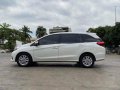 Selling White Honda Mobilio 2015 in Makati-9