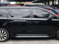 2017 Kia Grand Carnival 2.0L CRDi AT-5