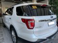 Sell White 2016 Ford Explorer at 55000 km-3