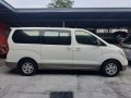 Hyundai Grand Starex 2011 VGT Gold Automatic-10