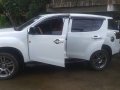 Purple Isuzu Mu-X 2014 for sale in Quezon City-1