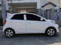 White Kia Picanto 2012 at 108000 km for sale -1