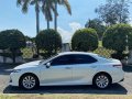 Selling White Toyota Camry 2018 in Taguig-9