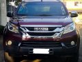 Sell 2016 Isuzu Mu-X in Valenzuela-2