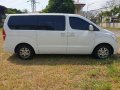 Sell 2013 Hyundai Grand Starex in Binan -0