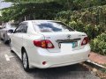 White Toyota Corolla altis 2010 for sale in Manila-1