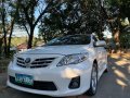 White Toyota Corolla altis 2013 for sale in Automatic-9