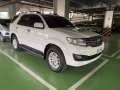 Selling Pearlwhite Toyota Fortuner 2016 in Manila-3