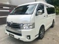 Selling White Toyota Hiace 2016 in Parañaque-9