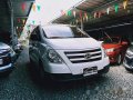 Sell White 2017 Hyundai Starex in Pasig-6