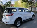 Sell White 2014 Chevrolet Trailblazer SUV / MPV in Parañaque-2