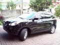 Selling Black Hyundai Tucson 2012 SUV / MPV in Quezon City-0