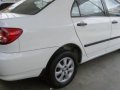 Selling White Toyota Corolla 2005 Sedan in Cebu City-2