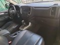 Selling RedChevrolet Trailblazer 2017 SUV / MPV in Manila-4